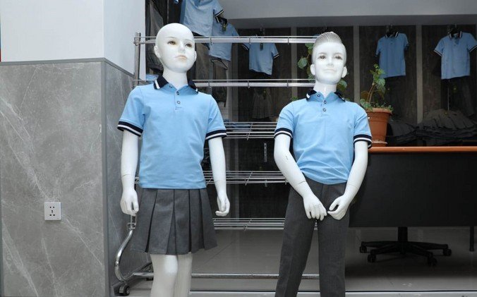 Bakıda məktəbli formalarının satış məntəqələri açıqlanıb