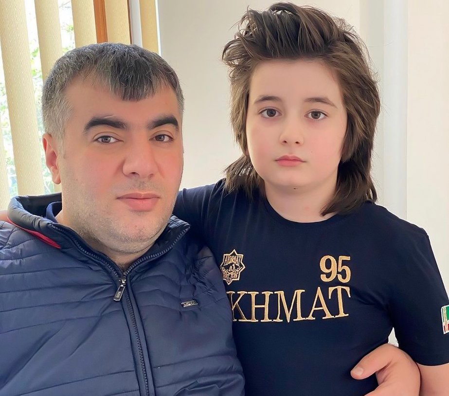 Rəşad Dağlının oğlu izləyicilərini kövrəltdi: "Ata, mən indi sənin..." - VİDEO