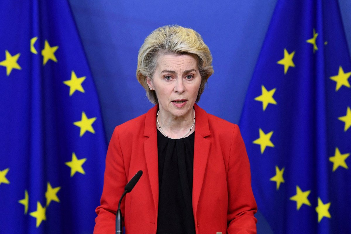 Ursula von der Leyen Fransaya səfər edəcək