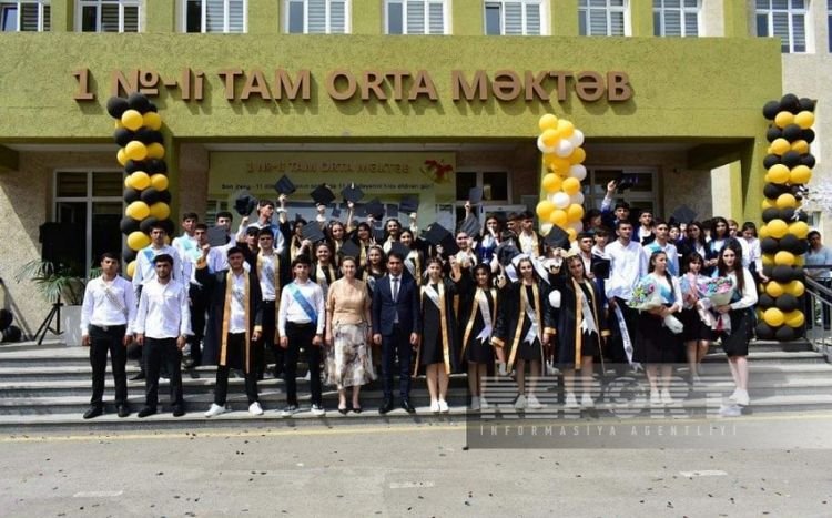 Bu rayonda daha bir sinfin bütün şagirdləri ali məktəbə qəbul olub