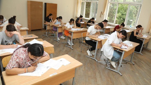 500-dən çox bal toplamış 13 nəfər universitetə qəbul olmayıb