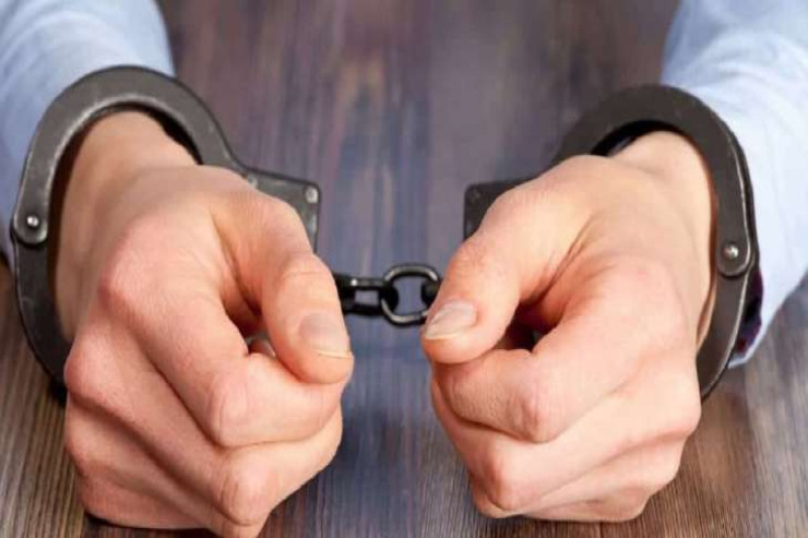 Qızlarla tanış olmaq üçün bu yola əl atdı – Həbsə düşdü