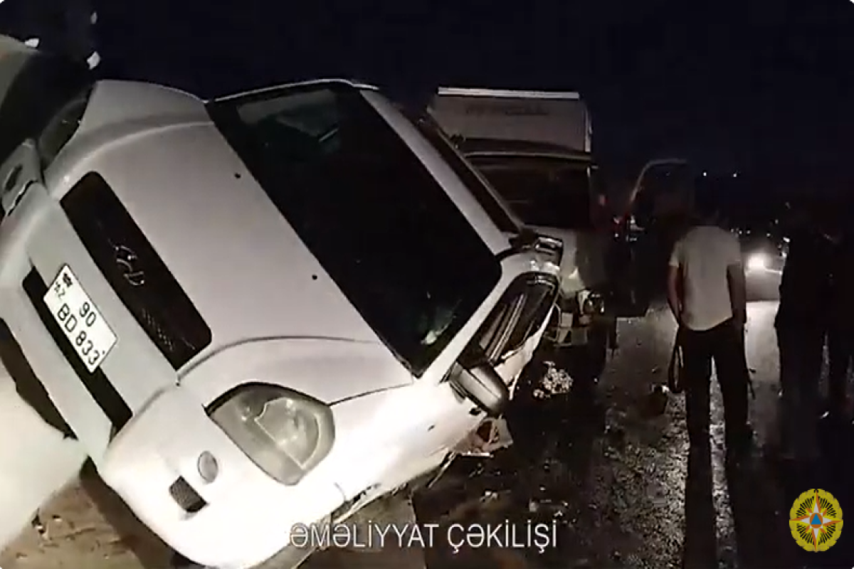 Sabunçuda yük maşını ilə minik avtomobili toqquşub, 1 nəfər xəsarət alıb - YENİLƏNİB - VİDEO