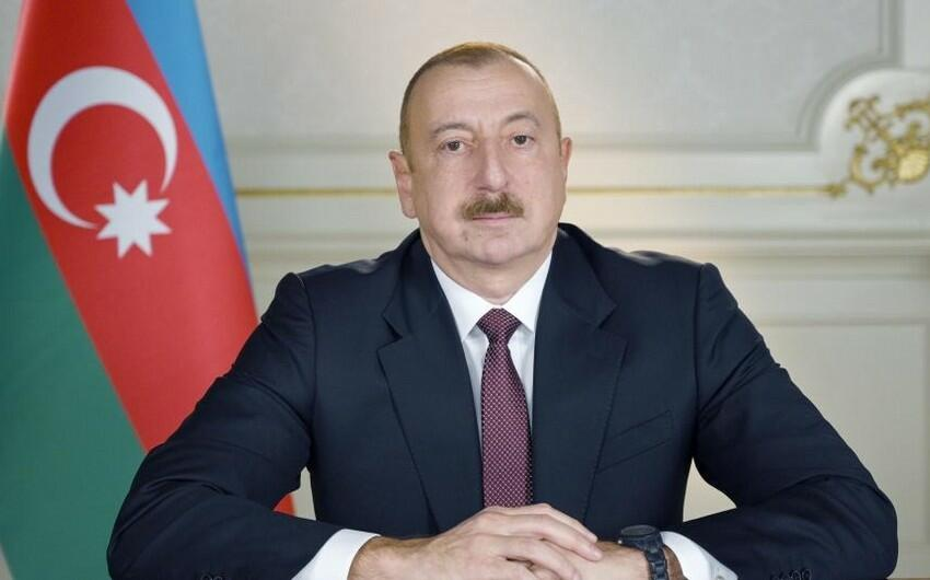 İlham Əliyev Berdiməhəmmədovu təbrik etdi