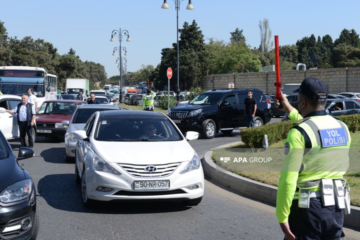 Şəhidlərin xatirəsi bir dəqiqəlik sükutla yad edilib