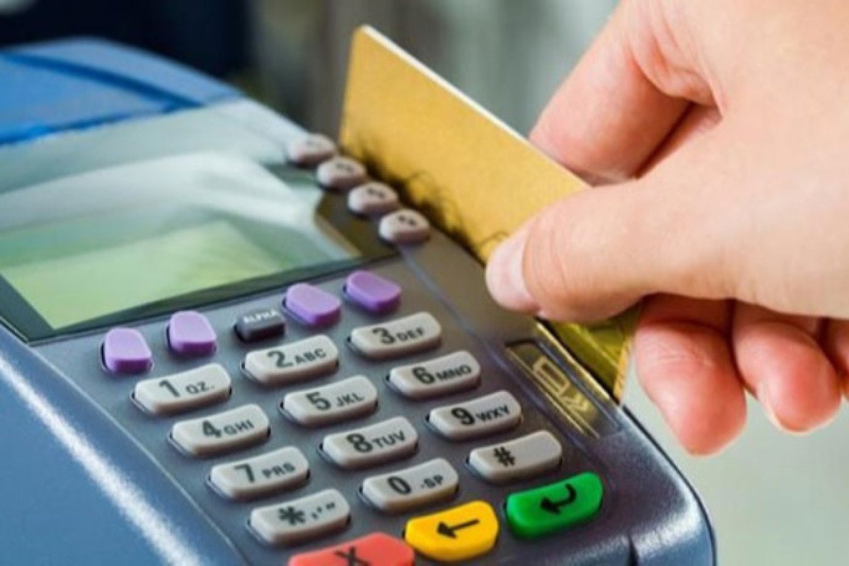 Son bir ayda Azərbaycanda POS-terminalların sayı kəskin azalıb