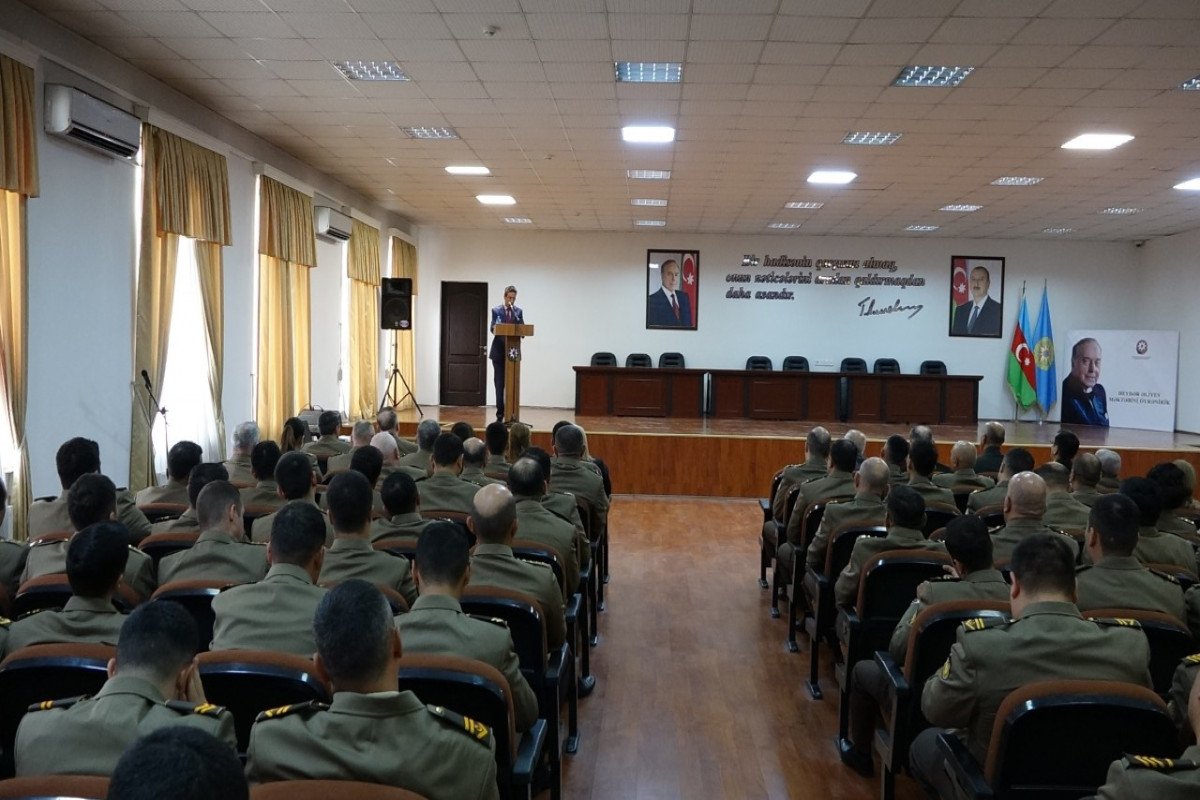 Mülki müdafiə qoşunlarında Heydər Əliyevin 100 illik yubileyinə həsr olunmuş tədbir keçirilib