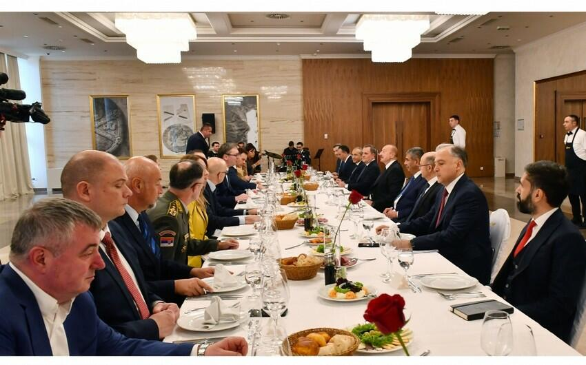 Azərbaycan və Serbiya prezidentləri geniş tərkibdə görüşdülər