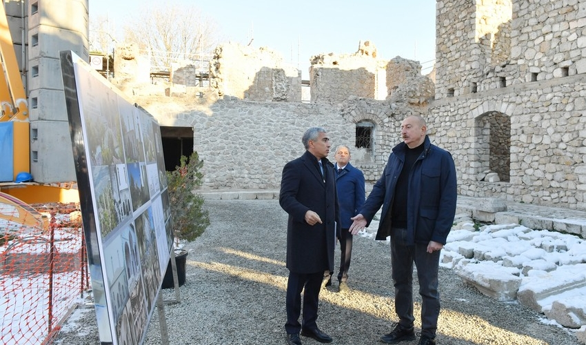 Prezident İlham Əliyev Şuşada Aşağı Gövhər Ağa məscidində aparılan bərpa işləri ilə tanış olub