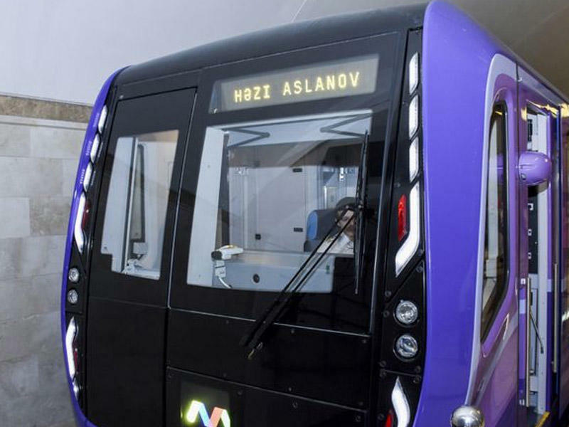 Aqşin Fatehi sevdiyini deyən qadın metroda olay çıxardı - Foto
