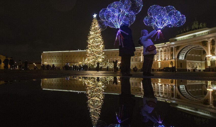 Yeni il gecəsi Sankt-Peterburqda nə baş verib? - Minlərlə miqrant saxlanılıb
