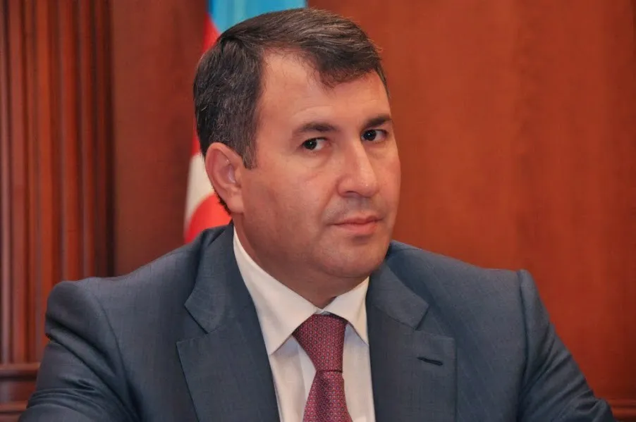 Şahmar İbadovun dövlətə meydan oxuması: qalmaqallı məmur yeni vəzifə eşqinə düşüb