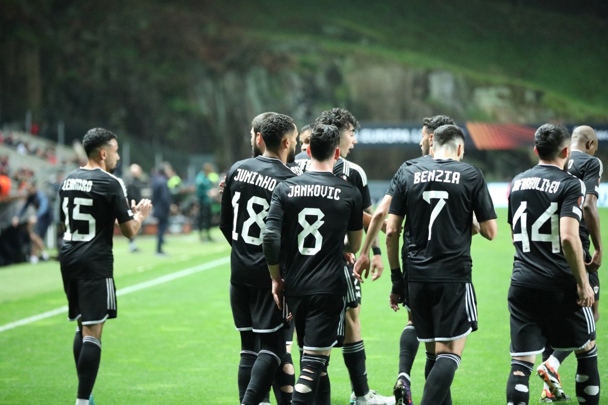 UEFA “Qarabağ”ın futbolçusunu cəzalandırıb