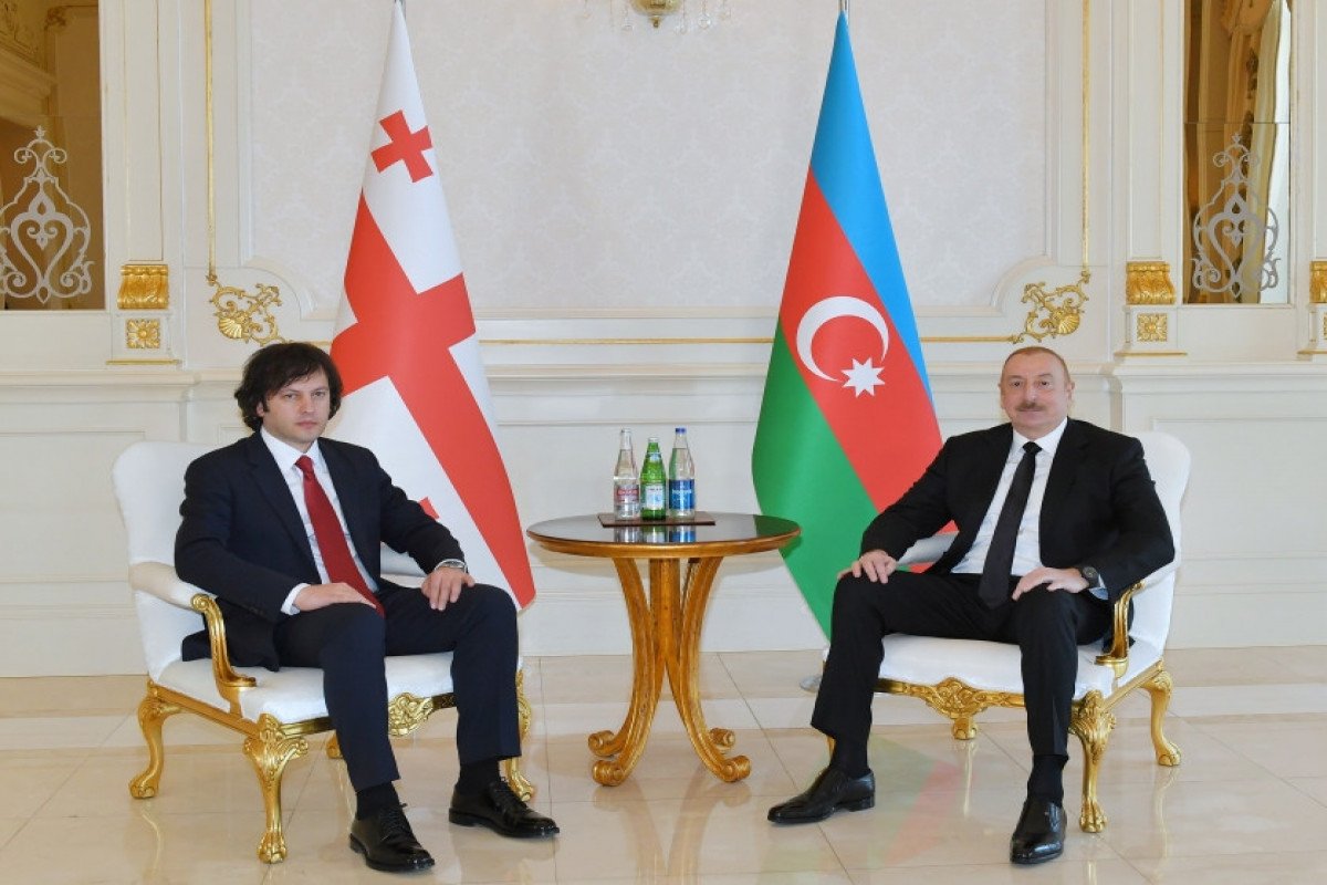 Azərbaycan Prezidenti və Gürcüstan Baş nazirinin geniş tərkibdə görüşü başlayıb