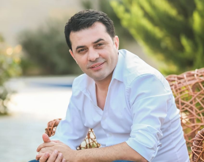 Rəvan Qarayev: "Mən arabir subaylaşıram, indi də..."