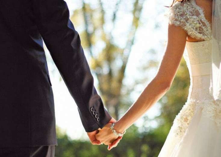 Azərbaycanda yaşı 60-dan çox olan kişi 20 yaşlı qızla ailə qurub: Statistika - FOTO