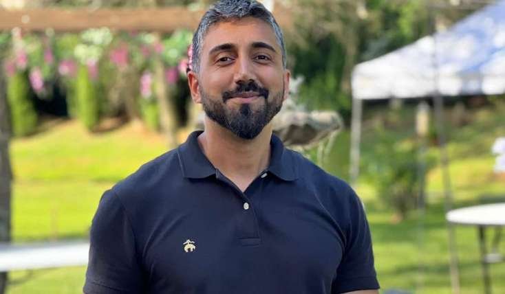 ANS-in keçmiş aparıcısı həmcinsi ilə nişanlandı - FOTO