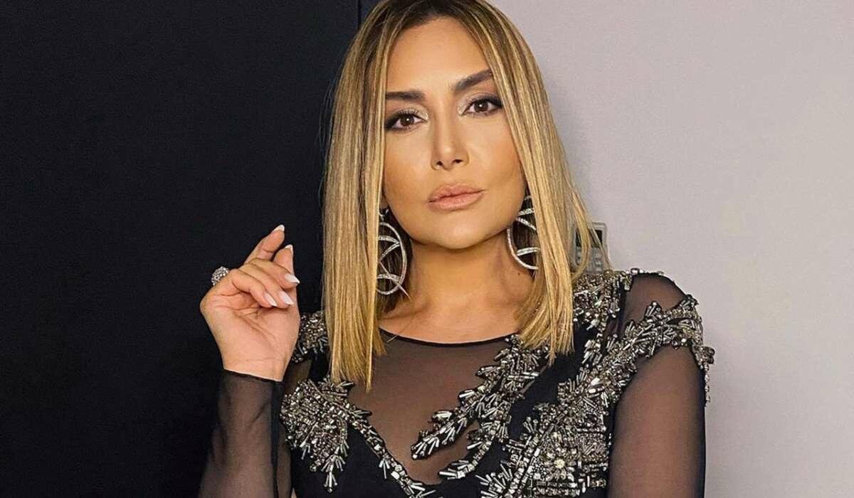 50 yaşın var, get otur evdə, oxuma