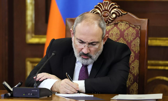 Paşinyan ordu ilə bacara bilmir: Ermənistanda hərbi çevriliş olacaq? - VİDEO