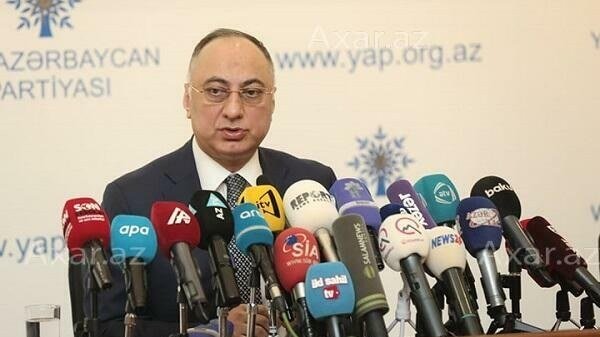 Millət vəkili sirri açdı: Gömrük buraxır, AQTA “görmür”...