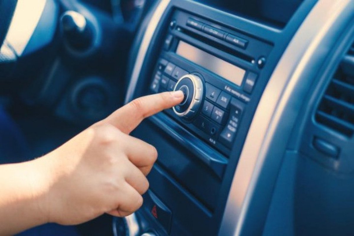 Audiovizual Şura qonşu ölkələrin radio və TV dalğalarının ölkə daxilində yayılmasına münasibət bildirib