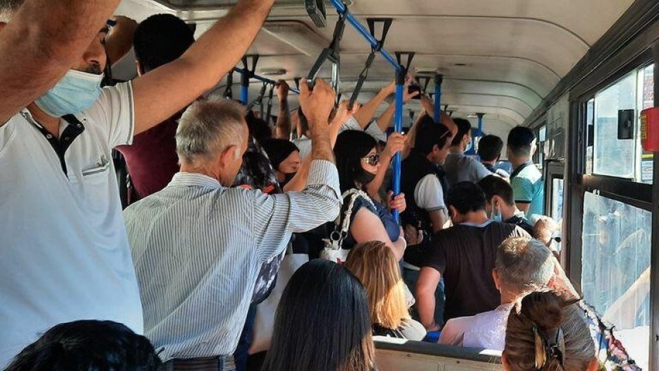 Azərbaycanda ictimai nəqliyyatda bədbəxt hadisə: ölən var