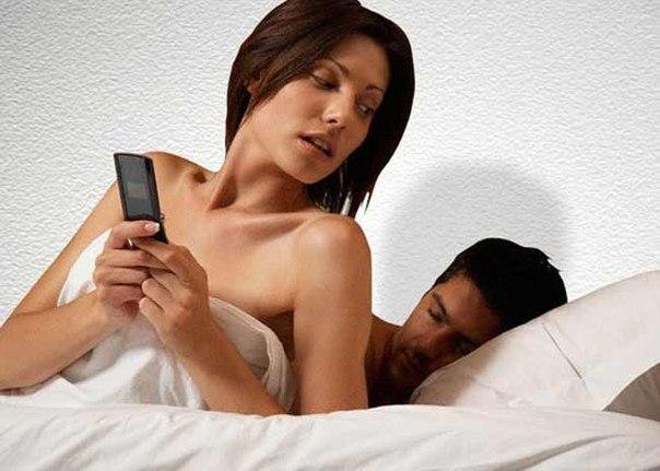 Xəyanətinin üstü açıldı, "Apple"ı məhkəməyə verdi