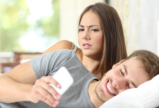 "Xəyanət edən kişini bağışlamaq böyük səhvdir" - Psixoloqdan ÇAĞIRIŞ!