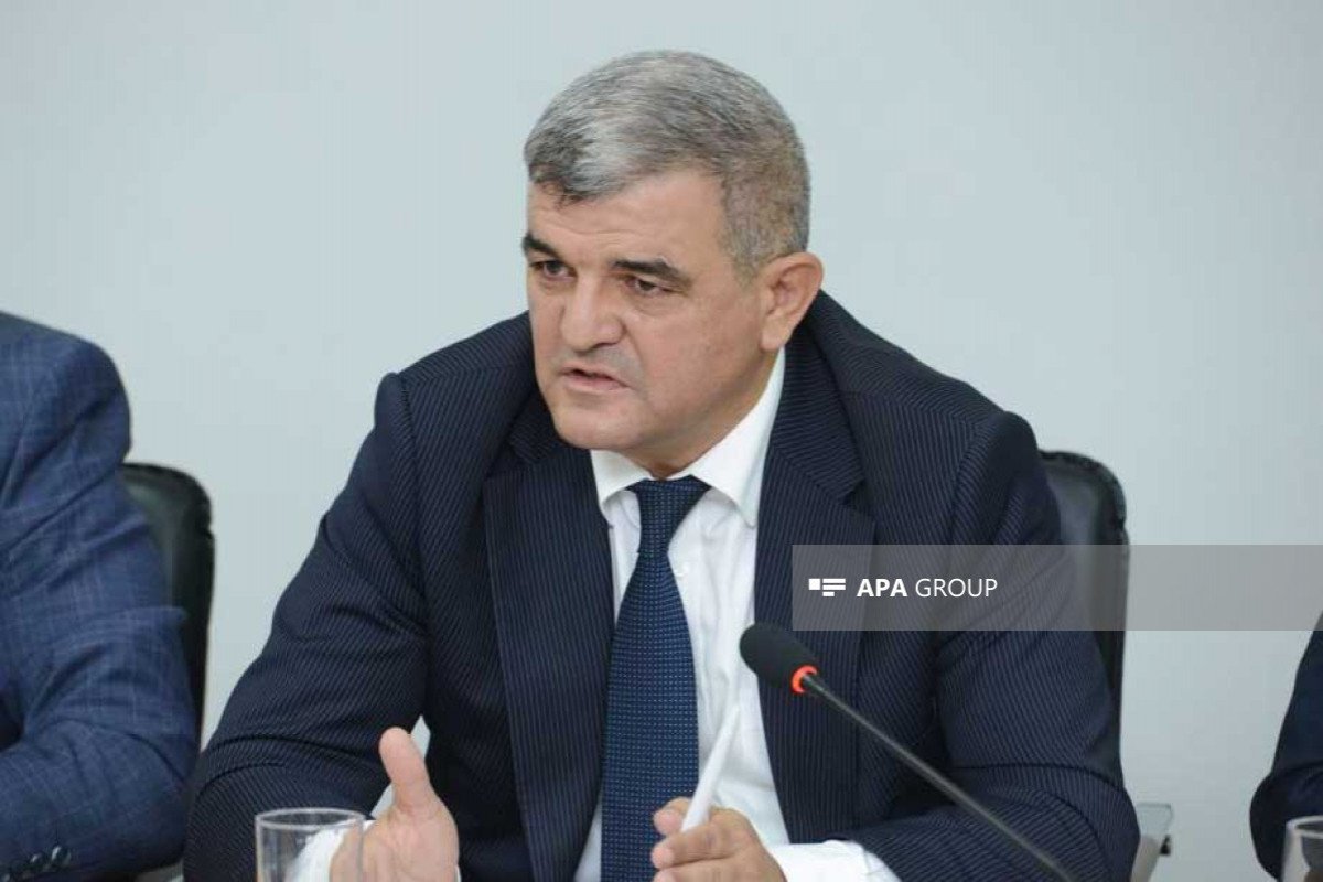 Fazil Mustafa: "Dini kəbin" ifadəsi qanunda istifadə edilməməlidir