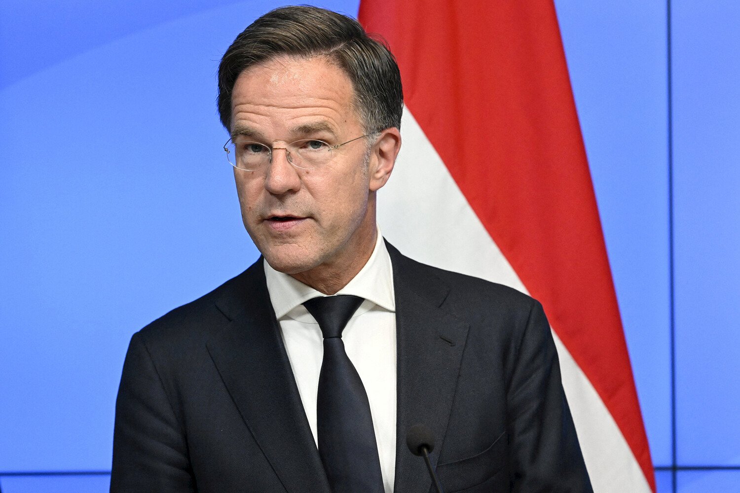 NATO-nun yeni baş katibi təsdiqlənib