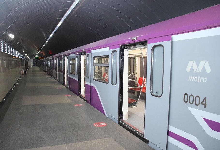 Taksilər bahalaşdı, metroya axın artdı - İnterval azaldılacaq?