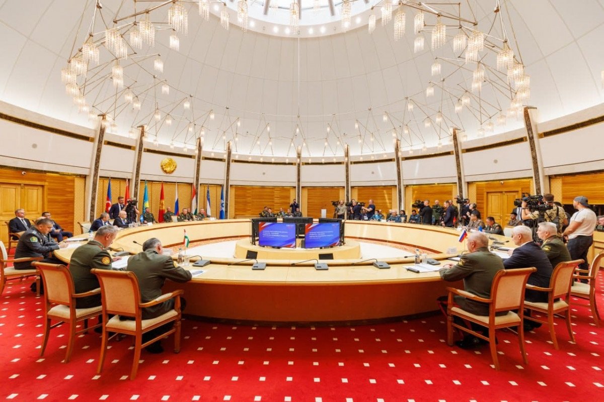 Minskdə MDB müdafiə nazirlərinin iclası keçirilib