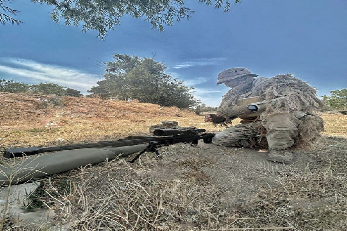 Snayperlər şərti düşmən hədəflərinin məhv edilməsi üzrə tapşırıqlar icra ediblər - VİDEO