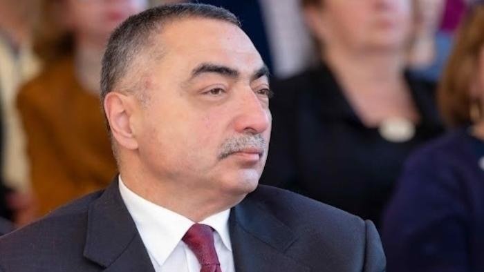 Rüfət Quliyev növbədənkənar parlament seçkilərində iştirak edəcək?