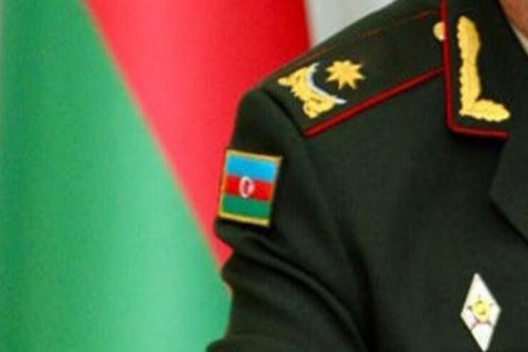 Azərbaycanda saxta general saxlanıldı