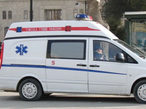 BAKIDA DƏHŞƏT: Ata azyaşlı övladlarını bıçaqladıqdan sonra intihar etdi