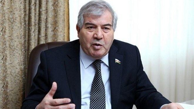 Ağadadaş Ağayev cəzasını aldı - Xalq şairi