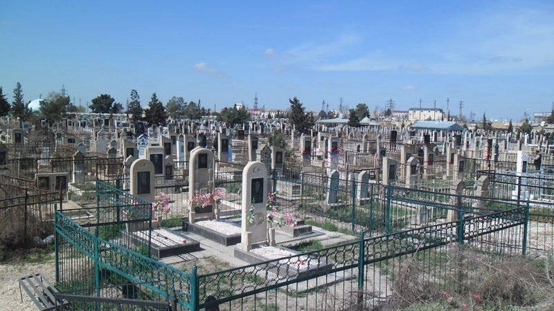 Azərbaycanda kişini qəbiristanlıqda döyüb öldürdülər - tutulan var