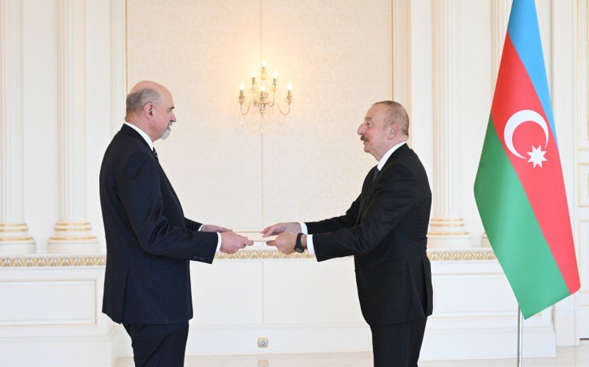 İlham Əliyev Avstraliyanın Azərbaycanda yeni təyin olunmuş səfirinin etimadnaməsini qəbul edib