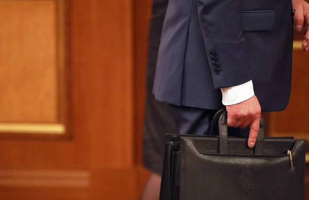 Nazirin vəzifə verdiyi keçmiş komissara hökm oxundu: "Beş min manatın acı deyiləm"