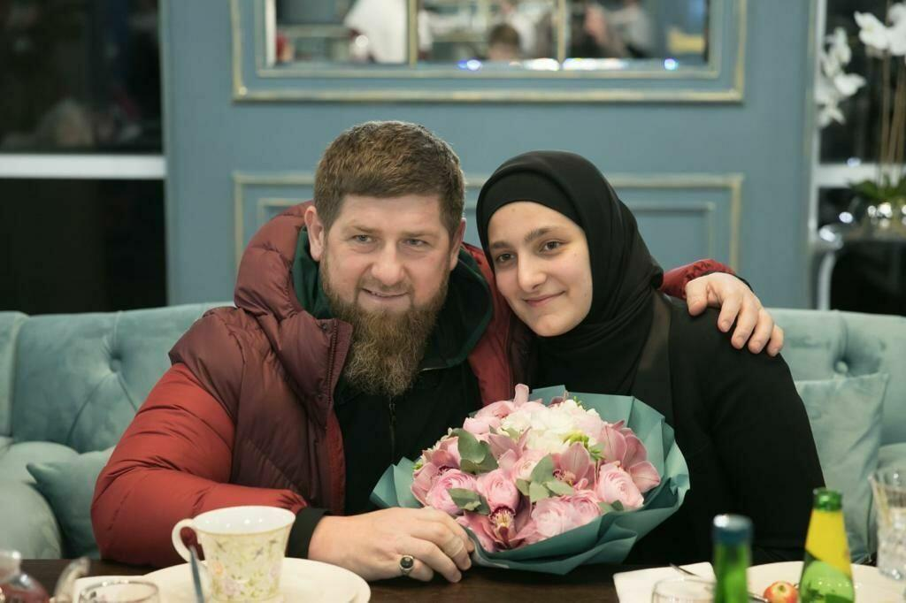 Kadırovun qızları "Musayeva" soyadı ilə bu ölkəyə qaçıblar, Şoyqunun qızı isə... - FOTOLAR