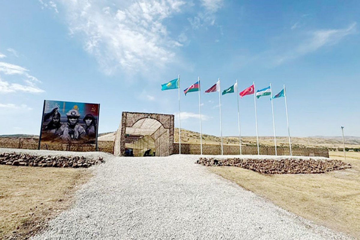 Azərbaycanın xüsusi təyinatlıları Qazaxıstanda çoxmillətli birgə təlimdə iştirak edir