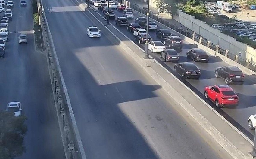 Bakının bir sıra yollarında tıxac müşahidə edilir