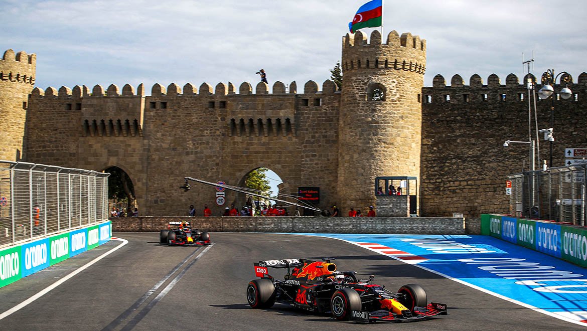 "Formula 1" yarışlarına gətirilməsi qadağan olunan əşyalar açıqlanıb - SİYAHI
