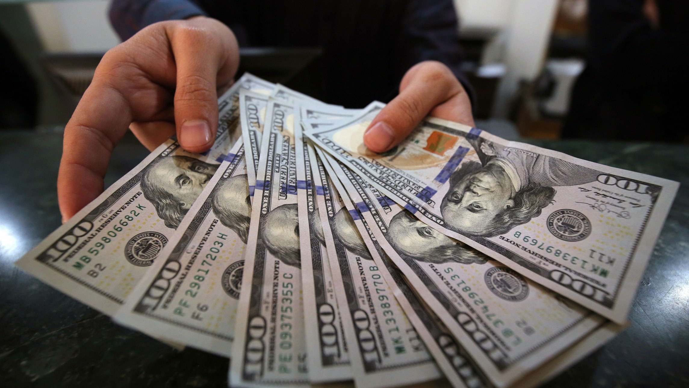 TƏCİLİ: Dollar bahalaşdı - SƏBƏB NƏDİR