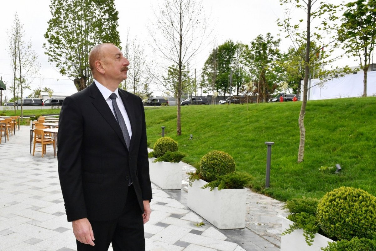 Prezident Xankəndidə “Bulud” hotelində aparılan təmir-bərpa işləri ilə tanış olub