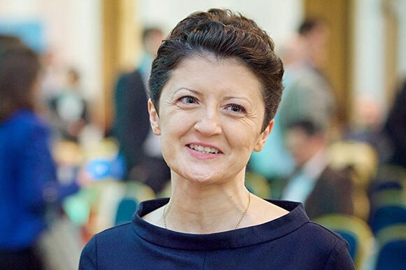 Gürcüstanın "Əbədi nazir"i istefa verdi