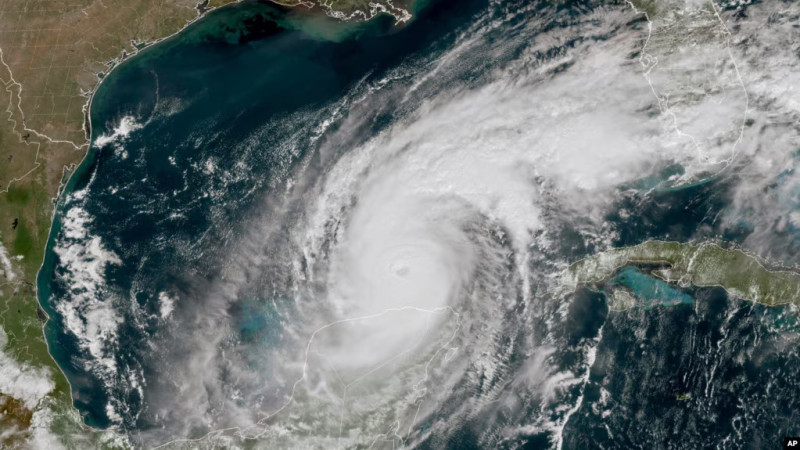 Milton ABŞ-da 3,3 milyon nəfəri elektriksiz qoyub VİDEO