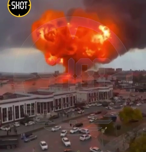 Yanacaqdoldurma məntəqəsində DƏHŞƏTLİ PARTLAYIŞ: Ölənlər var - VİDEO