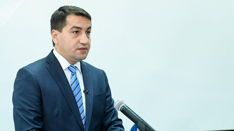 Hikmət Hacıyev: Azərbaycan bütün dünyanı “COP atəşkəsinə” dəvət edir